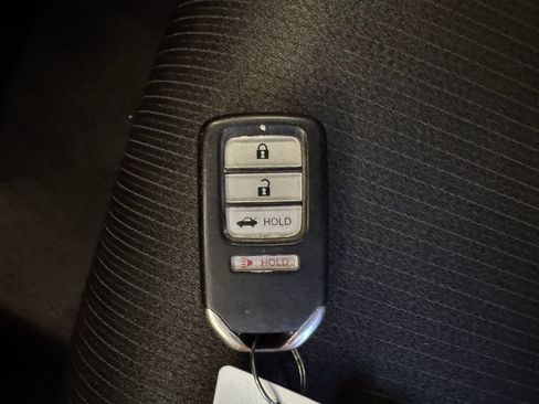 Used 2018 Honda Accord LX image 17