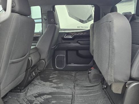 Used 2023 Chevrolet Silverado 1500 LT AWD/4WD image 14