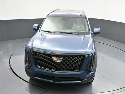 Used 2025 Cadillac Escalade ESV Sport Platinum image 40