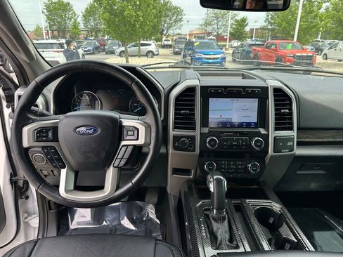 Used 2020 Ford F150 Lariat w/ FX4 Off-Road Package AWD/4WD image 29