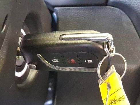 Used 2025 Toyota RAV4 LE AWD/4WD image 23