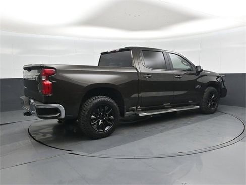Used 2019 Chevrolet Silverado 1500 LT w/ Texas Edition image 4