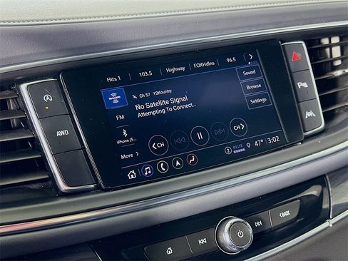 Used 2023 Buick Enclave Essence w/ Experience Buick Package image 30