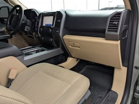 Used 2020 Ford F150 XLT w/ Equipment Group 302A Luxury image 4