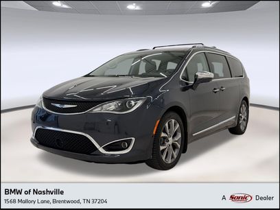 Used 2020 Chrysler Pacifica Limited w/ Tire & Wheel Group