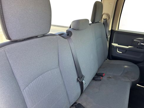 Used 2024 RAM 1500 Classic SLT AWD/4WD image 18