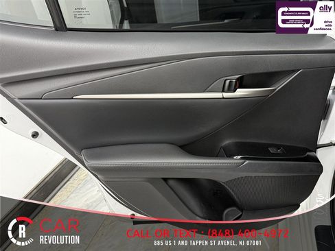 Used 2025 Toyota Camry XSE FWD image 27