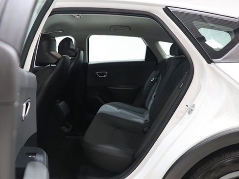 Used 2025 Kia K4 LXS image 30