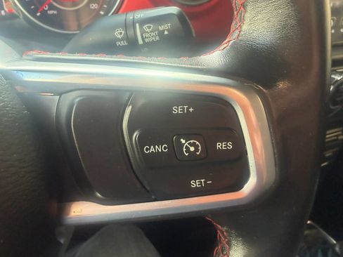 Used 2019 Jeep Wrangler Rubicon AWD/4WD image 14