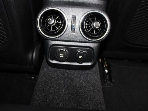 Used 2018 Kia Stinger GT AWD/4WD image 29