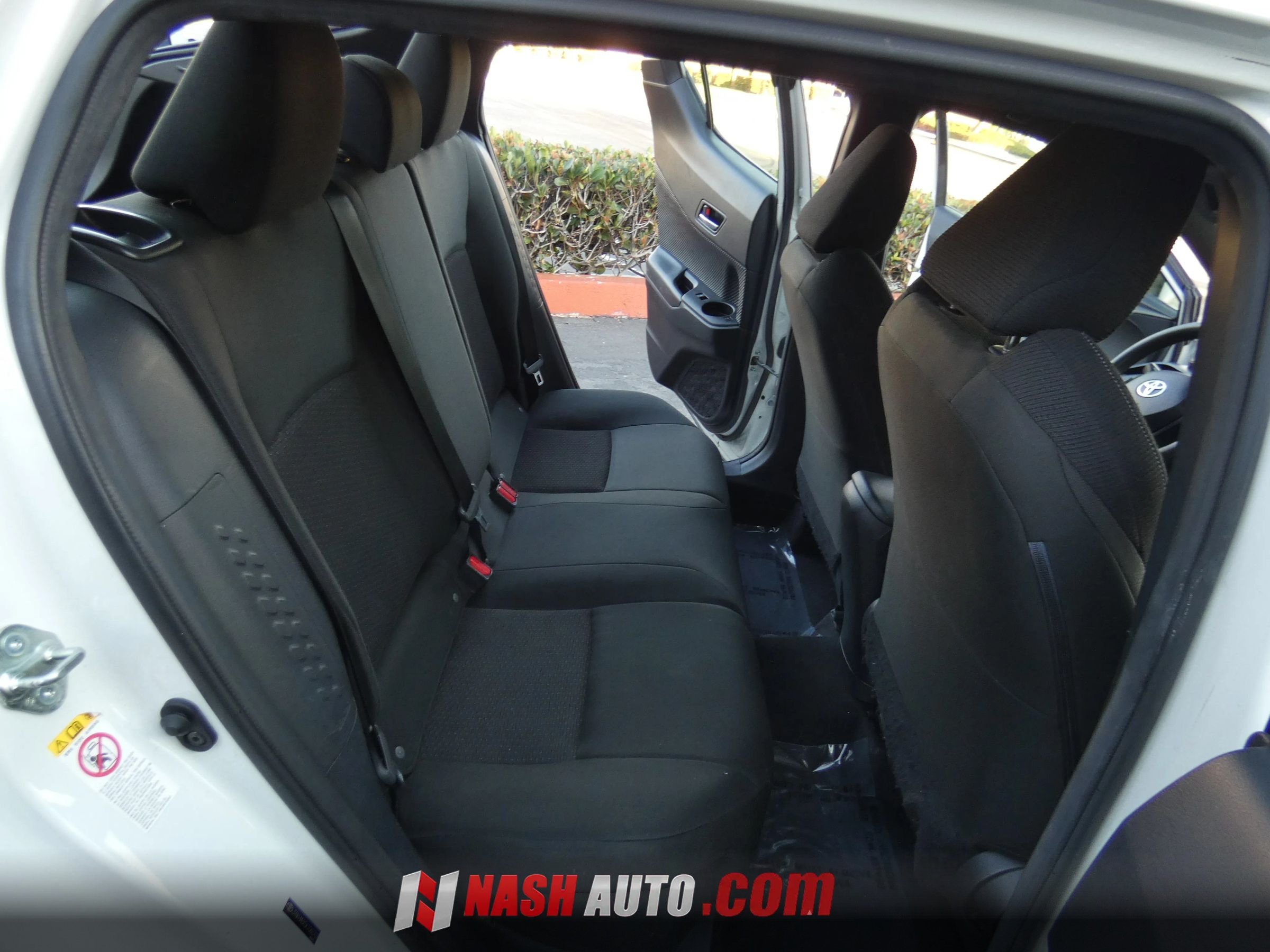 Used 2019 Toyota C-HR LE FWD image 26