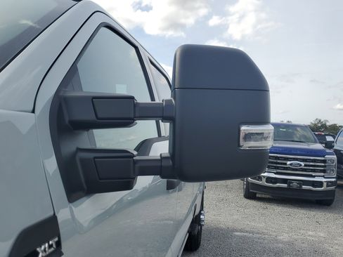 New 2026 Ford F350 XLT image 5
