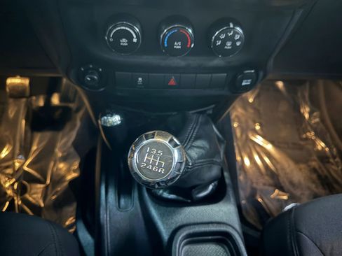 Used 2013 Jeep Wrangler Sport image 28