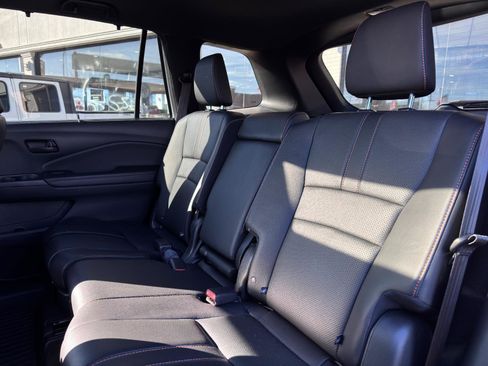 Used 2023 Honda Passport TrailSport image 24