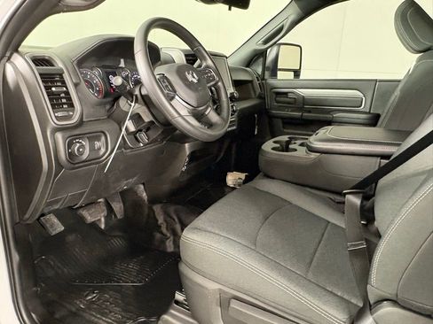 New 2026 RAM 5500 Tradesman AWD/4WD image 17
