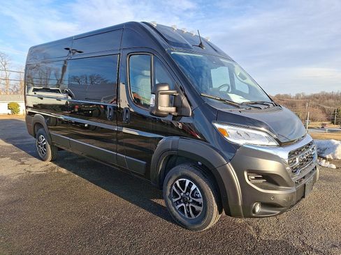 New 2025 RAM ProMaster 2500 w/ Quick Order Package 22H SLT+ image 1