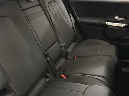 Certified 2026 Mercedes-Benz GLB 250 4MATIC image 36