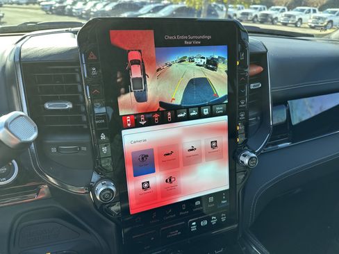 Used 2025 RAM 2500 Limited image 31