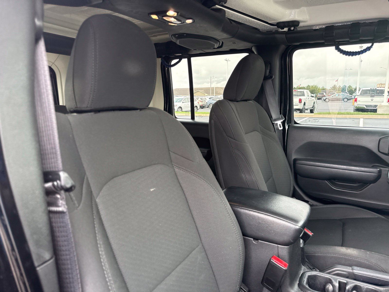 Used 2021 Jeep Wrangler Unlimited Sport AWD/4WD image 14