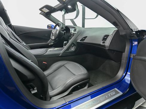 Used 2018 Chevrolet Corvette Z06 RWD image 4