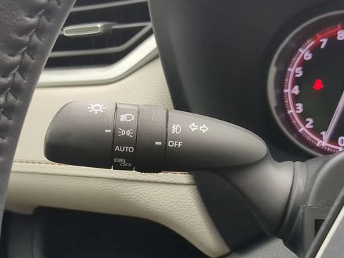 Used 2024 Toyota RAV4 XLE Premium image 29