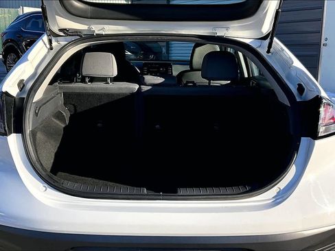 Used 2022 Hyundai Ioniq SEL image 31