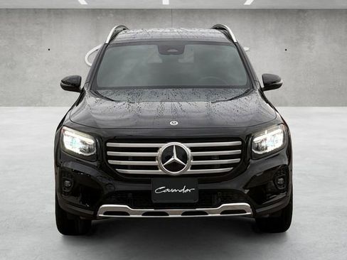 Used 2025 Mercedes-Benz GLB 250 4MATIC image 18
