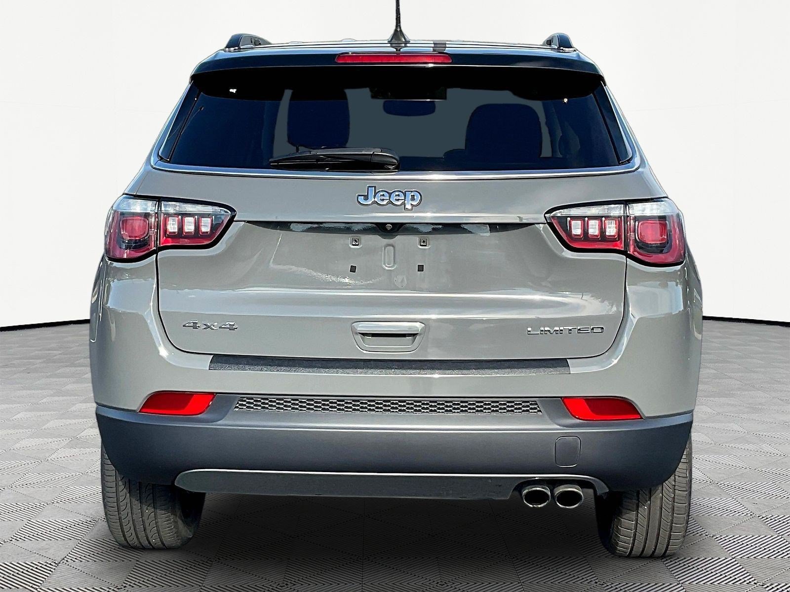 Used 2020 Jeep Compass Limited AWD/4WD image 5