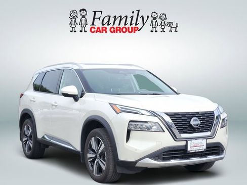 Used 2023 Nissan Rogue Platinum w/ Platinum Premium Package AWD/4WD image 2