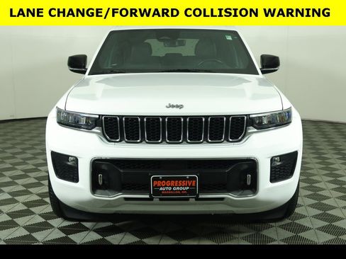 Used 2022 Jeep Grand Cherokee Overland w/ Luxury Tech Group IV image 13