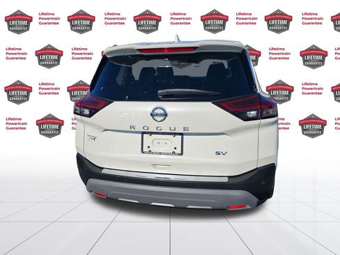 Certified 2021 Nissan Rogue SV image 8