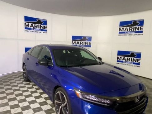 Used 2022 Honda Accord Sport image 4