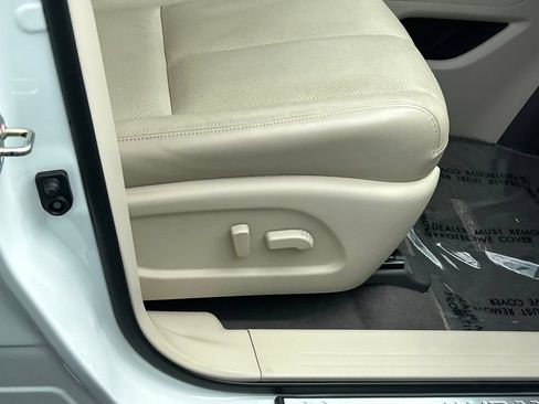 Used 2016 Nissan Murano Platinum w/ Platinum Technology Package FWD image 41
