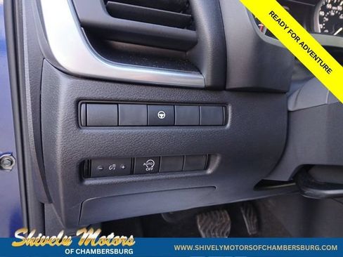 Used 2023 Nissan Rogue SV AWD/4WD image 27