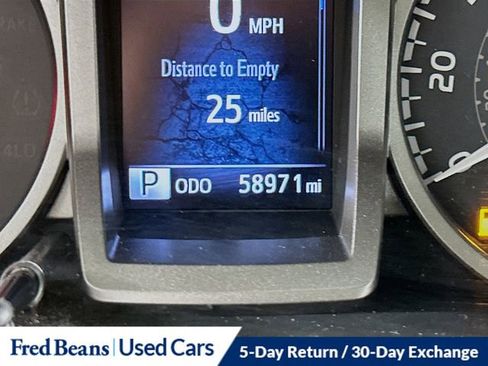 Used 2018 Toyota Tacoma Limited image 15