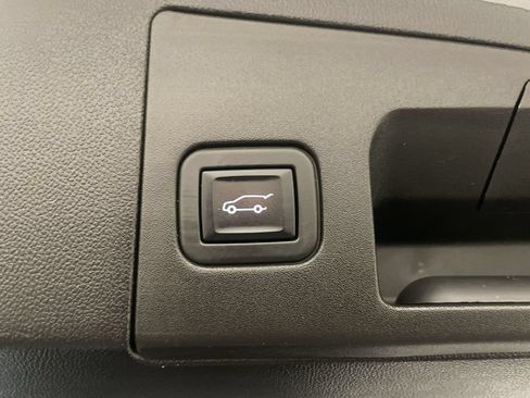 Used 2023 Cadillac XT5 Sportv AWD/4WD image 32