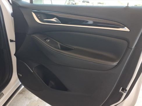 Used 2020 Buick Enclave Avenir w/ Avenir Technology Package FWD image 12