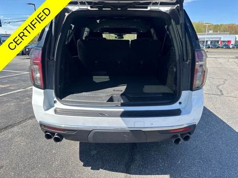 Used 2023 Chevrolet Suburban Premier AWD/4WD image 25