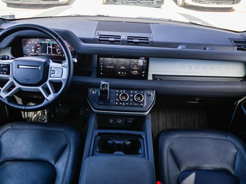 Used 2023 Land Rover Defender 110 S image 12