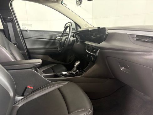 Used 2024 Buick Encore GX Sport Touring FWD image 14