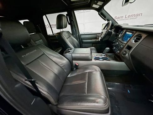 Used 2017 Ford Expedition Platinum AWD/4WD image 32