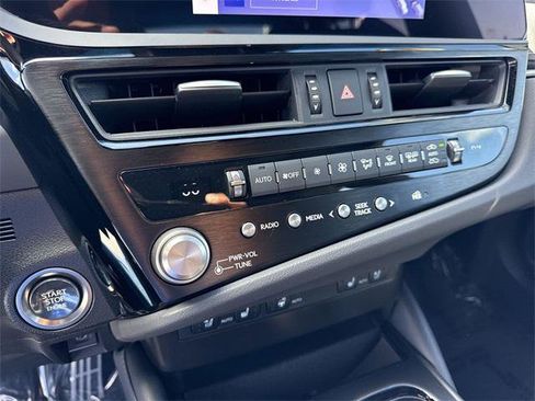 Certified 2024 Lexus ES 350 F Sport image 19