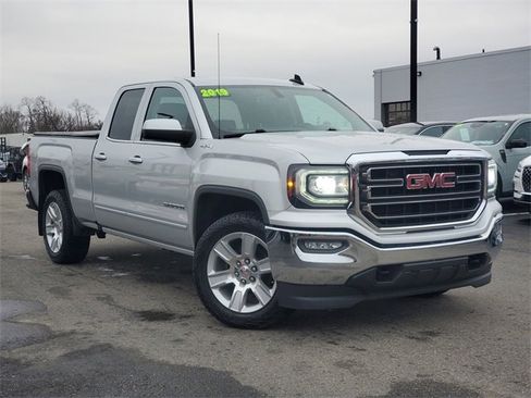 Used 2019 GMC Sierra 1500 SLE w/ SLE Value Package image 30