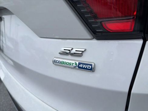 Used 2018 Ford Escape SE w/ SE Sync 3 Package image 10