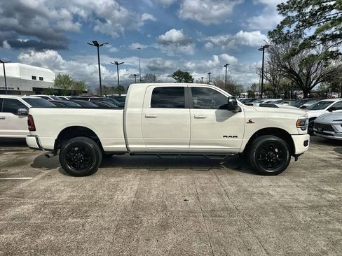 Used 2024 RAM 2500 Laramie w/ Night Edition image 10