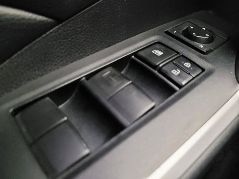 Used 2021 Toyota RAV4 XLE w/ Convenience Package image 27