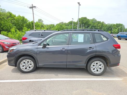Used 2021 Subaru Forester AWD/4WD image 5