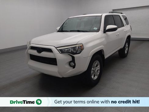Used 2017 Toyota 4Runner SR5 image 1