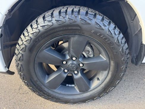 Used 2019 RAM 1500 Express w/ Express Value Package image 12