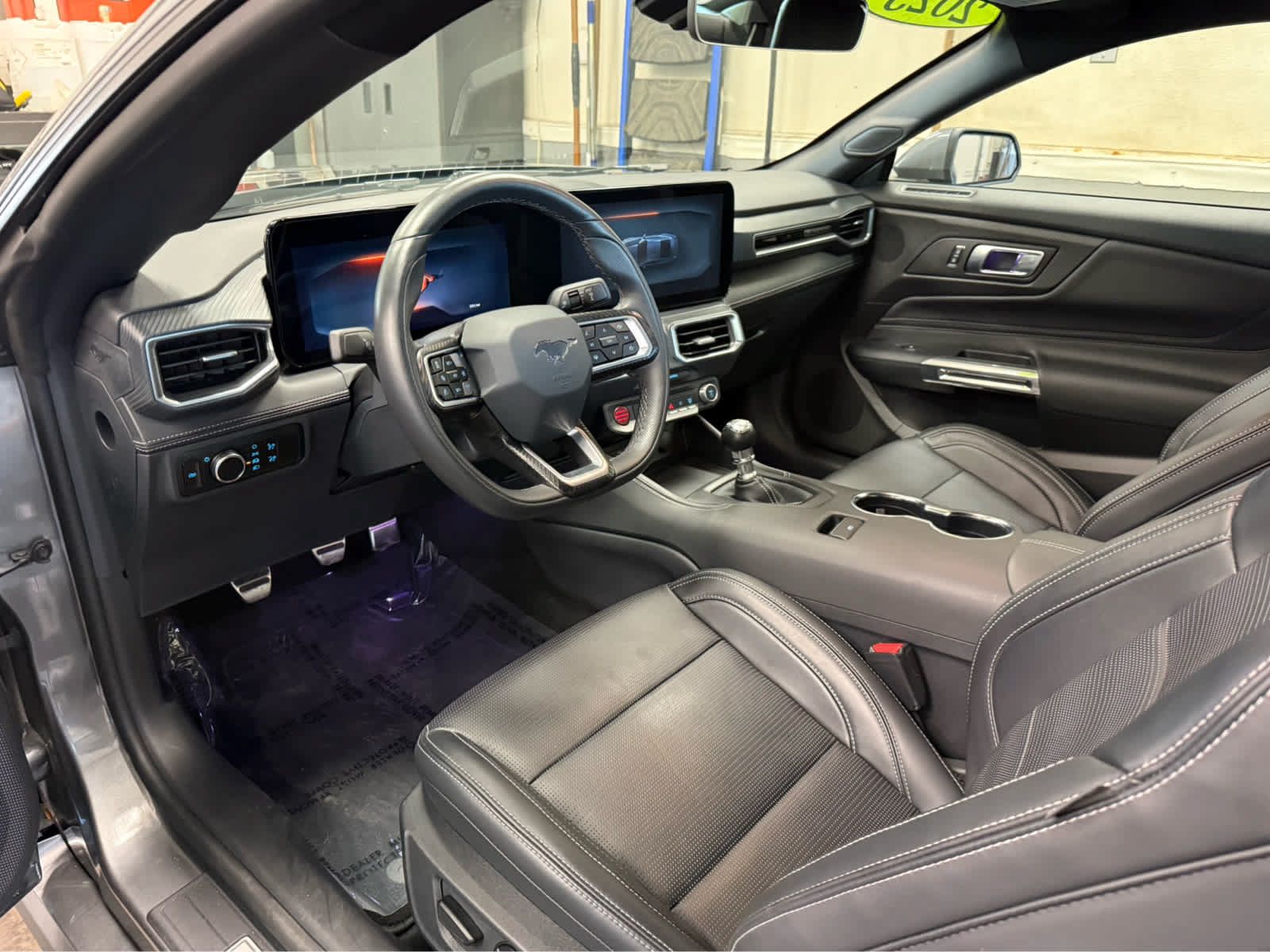 Used 2025 Ford Mustang GT Premium RWD image 9